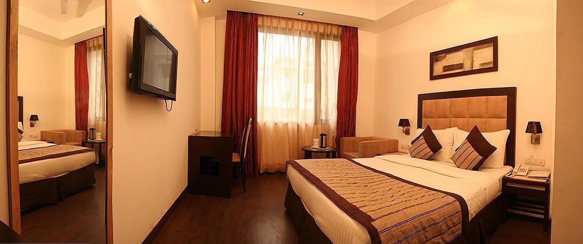 Hotel Livasa Inn Near Blk Hospital Delhi  Exterior photo